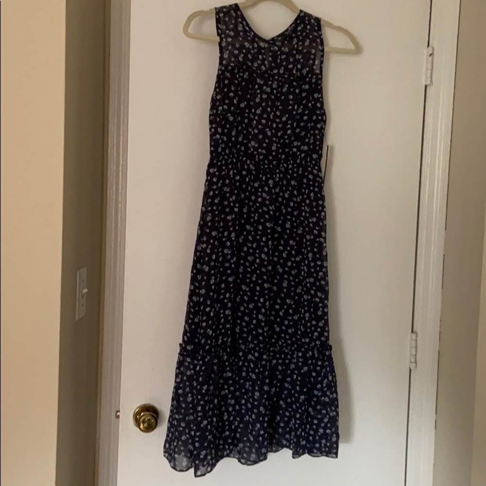 Maxi navy flu dress with white flowers